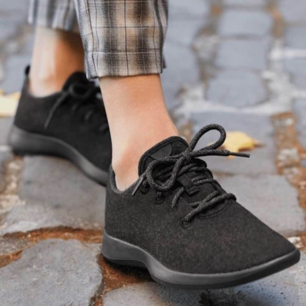 Allbirds mens merino wool runner comfy classic black sneakers Size 11 - Picture 14 of 14